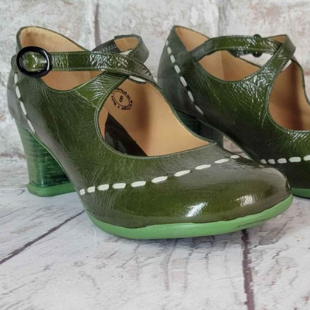 John Fluevog Green Patent Operettas Malibran Heel Mary Jane Shoes